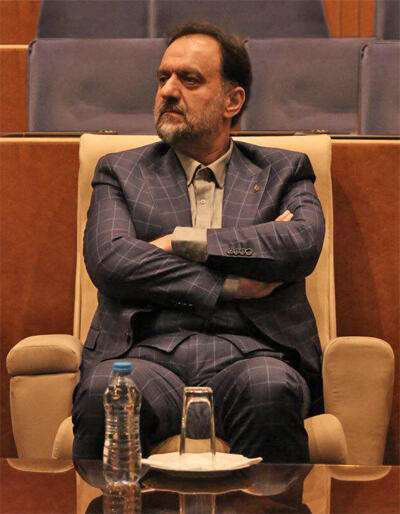 دکتر علی داودیان